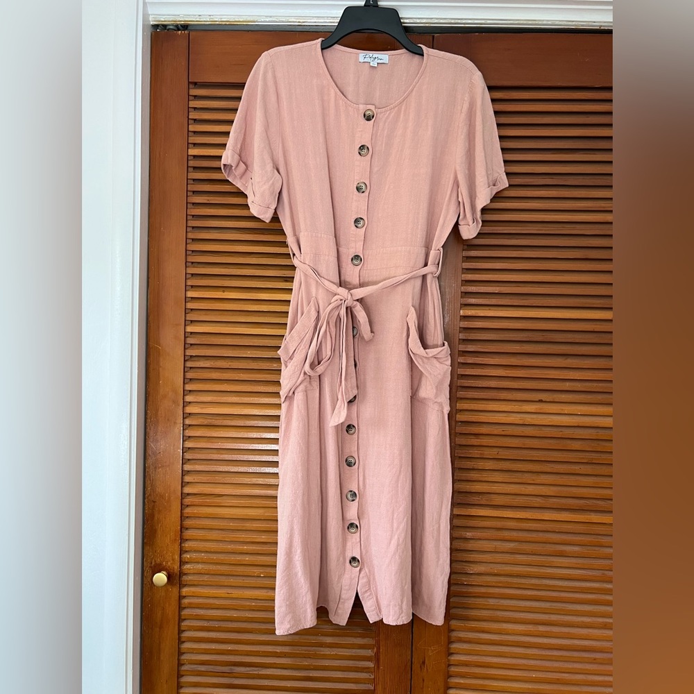 Polagram 🌸 blush button down short sleeve linen blend dress